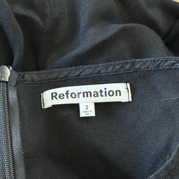 Reformation Margot Mini Skirt Black Side Slit Crepe - 2 - Picture 4 of 6